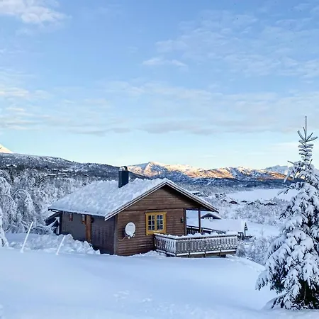 Ferienhaus Nice In Straumgjerde With Kitchen Brunstad